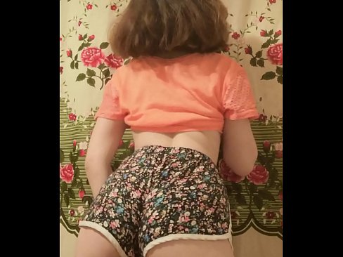 ❤️ Nwa ọhụrụ sexy na-eyipụ uwe mkpirisi ya na igwefoto ☑ na porn% ig.hentai-id-tv.ru%